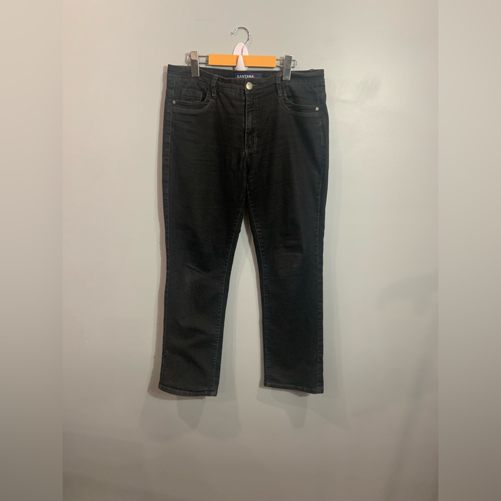 Black Straight-Leg Cropped Jeans